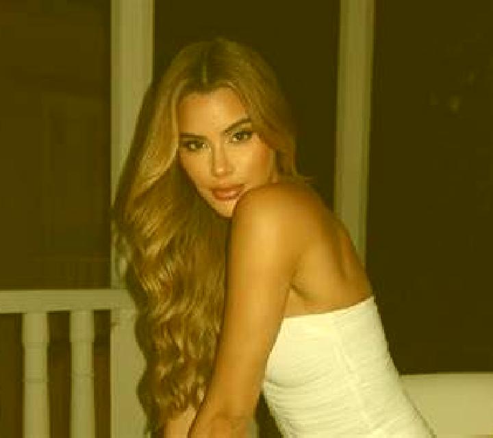 Ariadna Paiguano escort