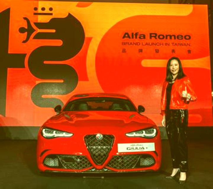 Giulia 3 Catemu escort