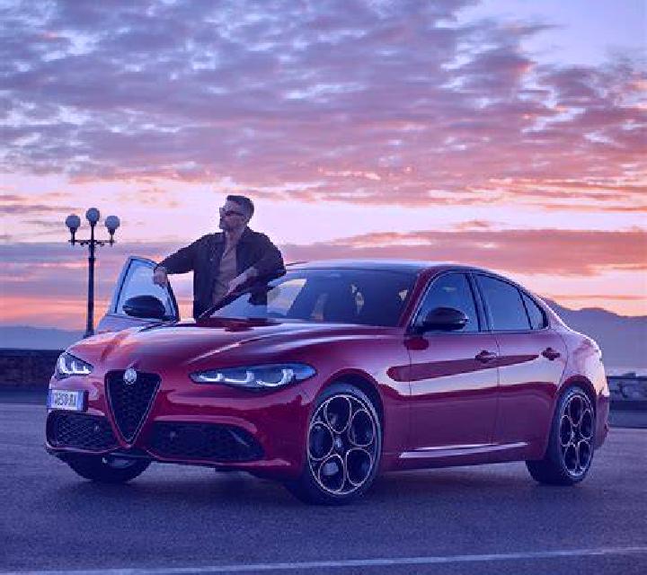 Giulia Antuco escort