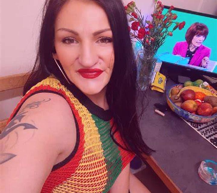Katarina Putre escort