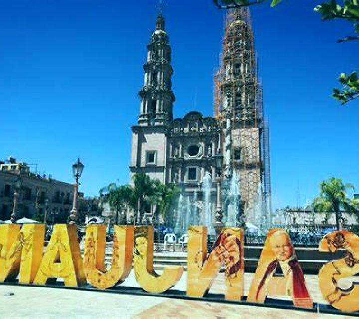 Salma Los Lagos escort