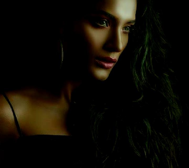 Vicenta 2 Calle Larga escort