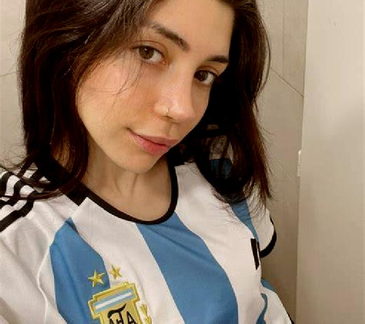 Vicenta 3 Machali escort